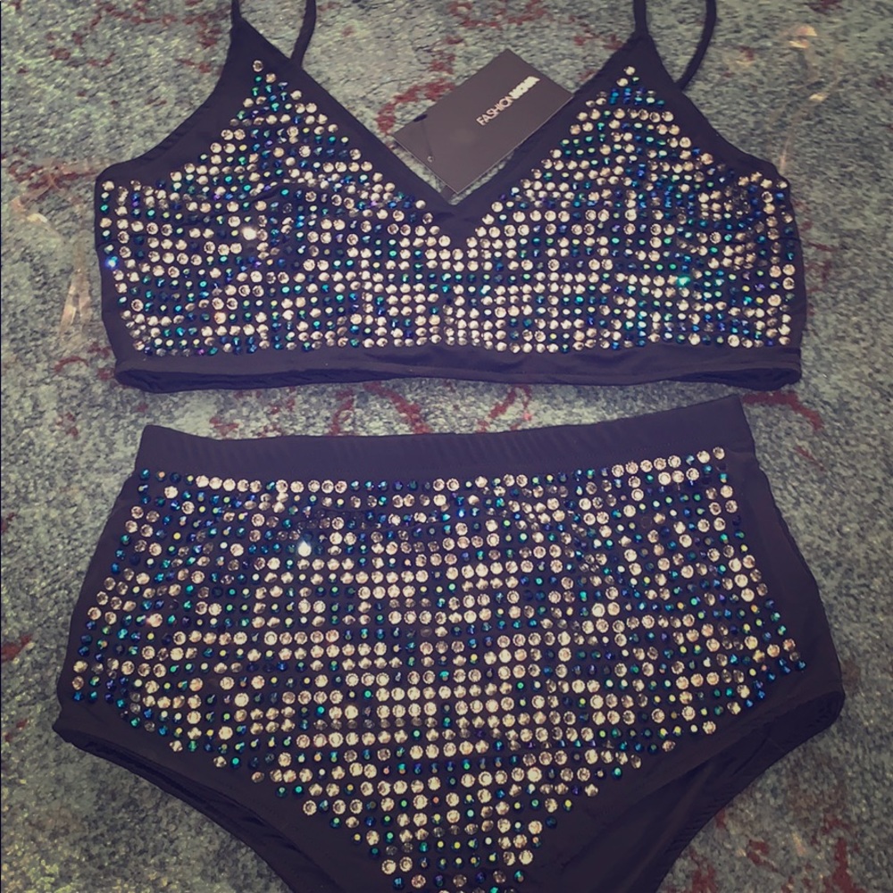 Fashion Nova two piece muticolor swim suit👙